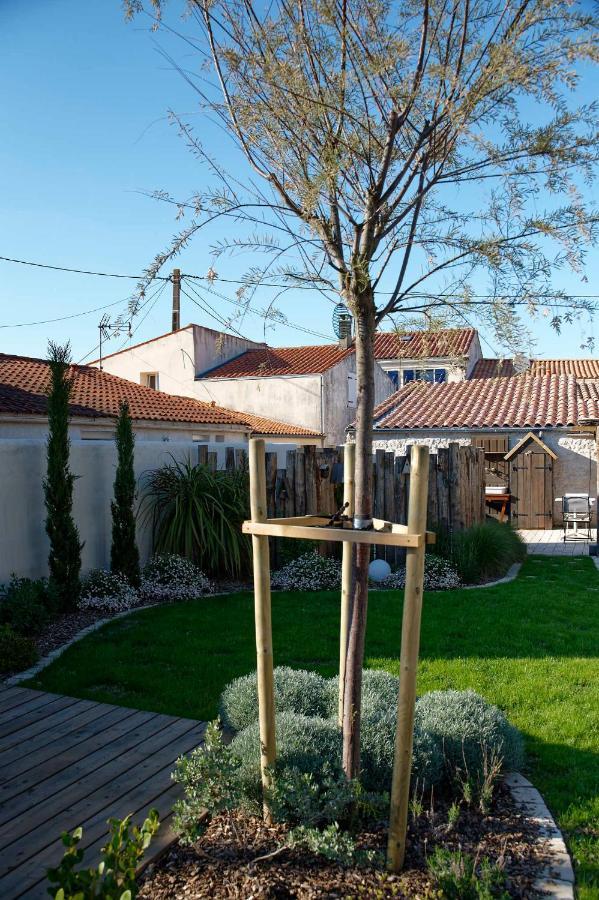 Villa L'Annexe De Gaston Port-des-Barques Exterior foto